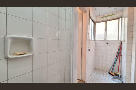 Apartamento à venda com 80m², 2 quartos e 1 vagaBanheiro de Serviço