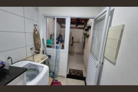 Área de Serviço  de apartamento para alugar com 2 quartos, 50m² em Alto Umuarama, Uberlândia