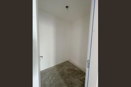 Apartamento à venda com 181m², 3 quartos e 2 vagasDespensa