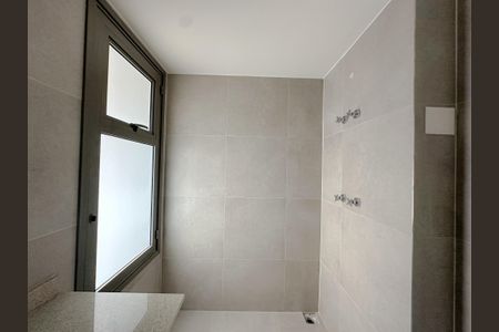 Apartamento à venda com 181m², 3 quartos e 2 vagasBanheiro Suíte 2