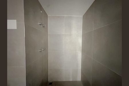 Apartamento à venda com 181m², 3 quartos e 2 vagasBanheiro Social