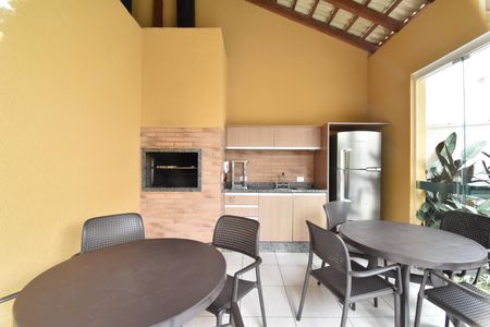 Apartamento para alugar com 54m², 2 quartos e 1 vagaÁrea comum - Churrasqueira