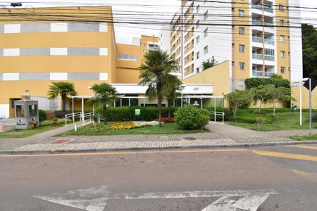 Apartamento para alugar com 54m², 2 quartos e 1 vagaFachado do condomínio