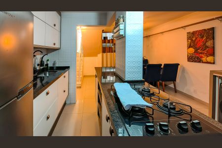 Casa de condomínio para alugar com 133m², 3 quartos e 2 vagasCozinha