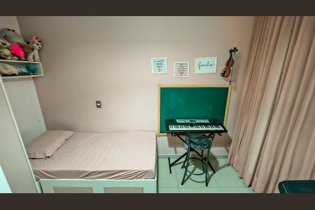 Casa de condomínio para alugar com 133m², 3 quartos e 2 vagasQuarto