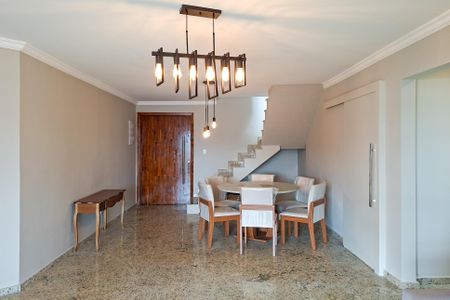 Apartamento para alugar com 400m², 5 quartos e 2 vagasSala