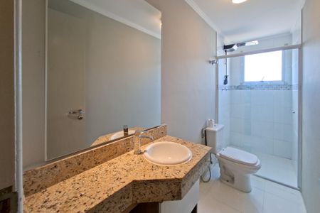 Apartamento para alugar com 400m², 5 quartos e 2 vagasBanheiro da Suíte 1