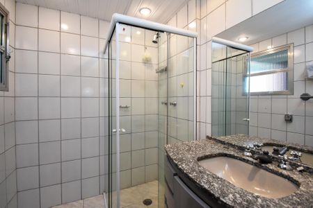 banheiro  de apartamento à venda com 3 quartos, 102m² em Sumarezinho, São Paulo