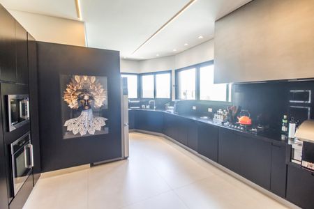 Casa de condomínio à venda com 440m², 3 quartos e 4 vagas Casa de condomínio à venda com 440m², 3 quartos e 4 vagasCozinha