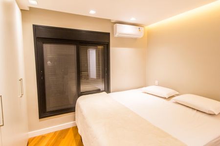 Casa de condomínio à venda com 440m², 3 quartos e 4 vagas Casa de condomínio à venda com 440m², 3 quartos e 4 vagasSuíte 3