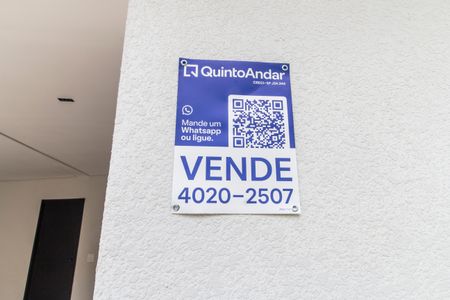 Casa de condomínio à venda com 440m², 3 quartos e 4 vagas Casa de condomínio à venda com 440m², 3 quartos e 4 vagasVista da Rua