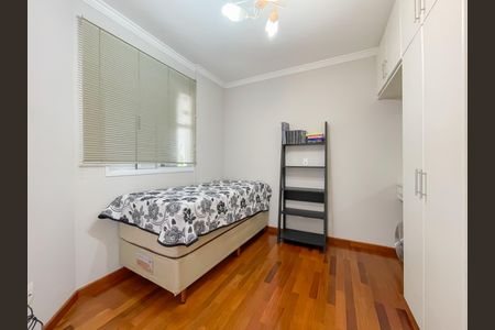 Apartamento à venda com 167m², 3 quartos e 3 vagas Apartamento à venda com 167m², 3 quartos e 3 vagasQuarto 3