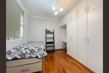 Apartamento à venda com 167m², 3 quartos e 3 vagas Apartamento à venda com 167m², 3 quartos e 3 vagasQuarto 3