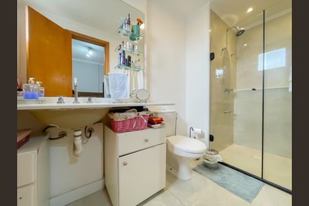 Apartamento à venda com 167m², 3 quartos e 3 vagas Apartamento à venda com 167m², 3 quartos e 3 vagasBanheiro da Suíte 1