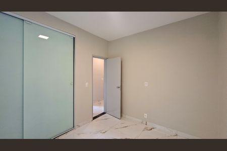 Apartamento à venda com 161m², 4 quartos e 1 vaga Apartamento à venda com 161m², 4 quartos e 1 vagaQuarto 3