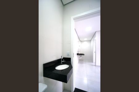 Banheiro de apartamento para alugar com 1 quarto, 43m² em Chácara Seis de Outubro, São Paulo