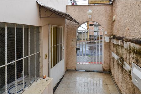 Studio à venda com 40m², 1 quarto e sem vaga Studio à venda com 40m², 1 quarto e sem vagaEntrada