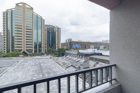 Varanda de kitnet/studio à venda com 1 quarto, 25m² em Indianópolis, São Paulo