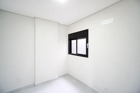 Quarto 01 de apartamento para alugar com 2 quartos, 43m² em Chácara Seis de Outubro, São Paulo