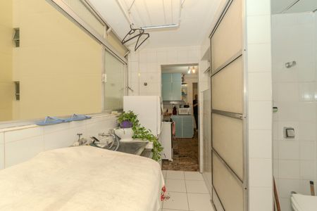 Apartamento para alugar com 112m², 3 quartos e 1 vagaÁrea de Serviço