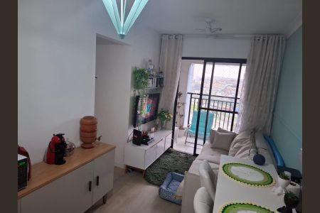 Sala de apartamento à venda com 2 quartos, 51m² em São Pedro, Osasco