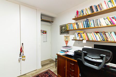 Apartamento à venda com 207m², 2 quartos e 2 vagas Apartamento à venda com 207m², 2 quartos e 2 vagasQuarto