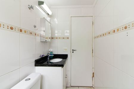 Apartamento à venda com 207m², 2 quartos e 2 vagas Apartamento à venda com 207m², 2 quartos e 2 vagasBanheiro da Suíte