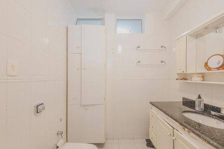 Apartamento à venda com 135m², 3 quartos e 1 vagaBanheiro da Suíte
