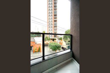Varanda do quarto 01 de apartamento para alugar com 2 quartos, 43m² em Chácara Seis de Outubro, São Paulo