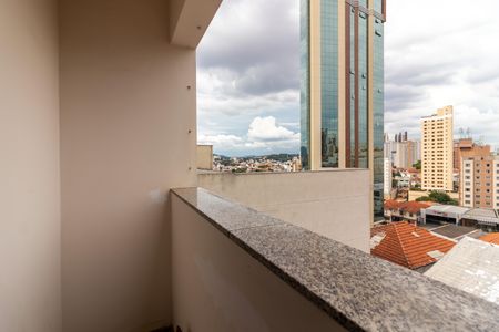 Apartamento à venda com 112m², 3 quartos e 2 vagas Apartamento à venda com 112m², 3 quartos e 2 vagasVaranda da Suíte 1