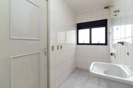Apartamento à venda com 112m², 3 quartos e 2 vagas Apartamento à venda com 112m², 3 quartos e 2 vagasÁrea de Serviço