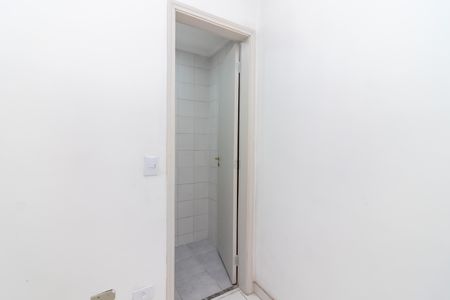 Apartamento à venda com 112m², 3 quartos e 2 vagas Apartamento à venda com 112m², 3 quartos e 2 vagasQuarto de Serviço