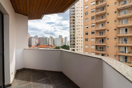 Apartamento à venda com 112m², 3 quartos e 2 vagas Apartamento à venda com 112m², 3 quartos e 2 vagasVaranda da Sala