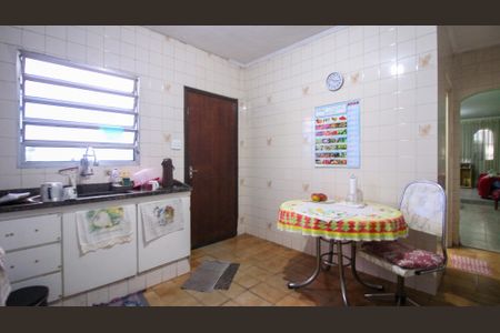 Casa à venda com 175m², 2 quartos e 2 vagas