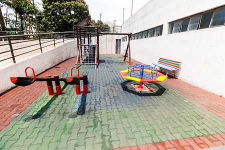 Apartamento à venda com 73m², 2 quartos e 1 vagaÁrea comum - Playground