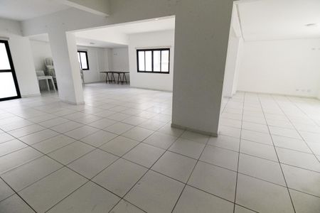 Apartamento à venda com 73m², 2 quartos e 1 vagaÁrea comum - Salão de festas