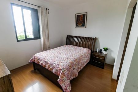 Apartamento à venda com 73m², 2 quartos e 1 vagaQuarto 2
