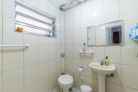 Casa para alugar com 150m², 2 quartos e 2 vagasBanheiro 2