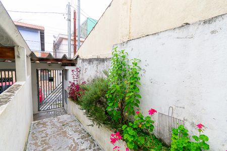 Casa para alugar com 150m², 2 quartos e 2 vagasEntrada