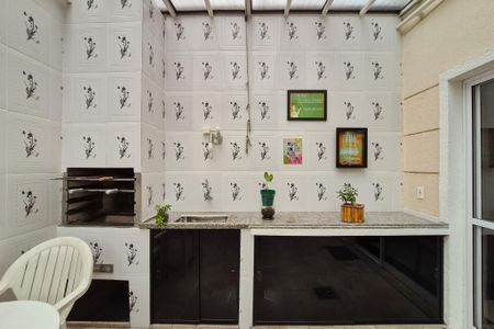 Casa de condomínio à venda com 200m², 3 quartos e 2 vagas Casa de condomínio à venda com 200m², 3 quartos e 2 vagasEspaço Gourmet