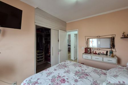 Casa de condomínio à venda com 200m², 3 quartos e 2 vagas Casa de condomínio à venda com 200m², 3 quartos e 2 vagasSuíte