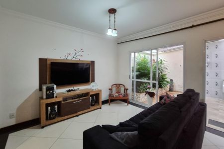 Casa de condomínio à venda com 200m², 3 quartos e 2 vagas Casa de condomínio à venda com 200m², 3 quartos e 2 vagassala