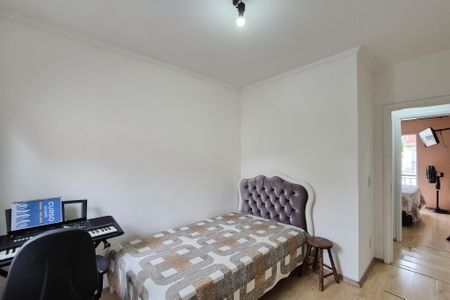 Casa de condomínio à venda com 200m², 3 quartos e 2 vagas Casa de condomínio à venda com 200m², 3 quartos e 2 vagasQuarto 1