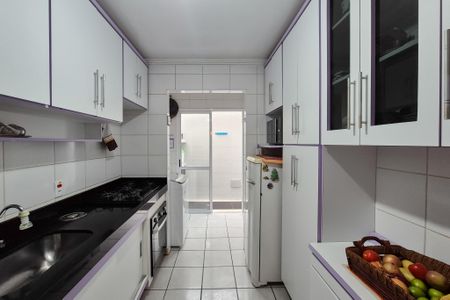 Casa de condomínio à venda com 200m², 3 quartos e 2 vagas Casa de condomínio à venda com 200m², 3 quartos e 2 vagasCozinha - Armários