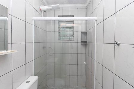 Banheiro de casa para alugar com 1 quarto, 40m² em Vila Guilherme, São Paulo