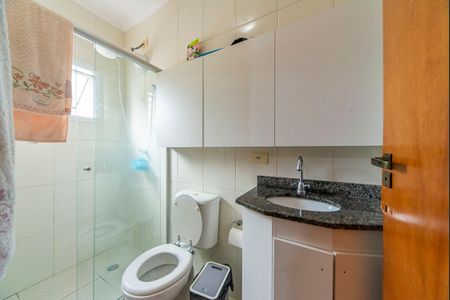 Casa de condomínio à venda com 104m², 2 quartos e 2 vagasBanheiro do Quarto 2