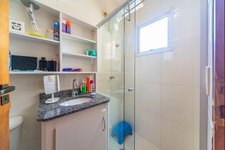 Casa de condomínio à venda com 104m², 2 quartos e 2 vagasBanheiro do Quarto 1