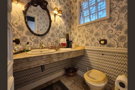 Casa de condomínio para alugar com 1000m², 5 quartos e 4 vagas