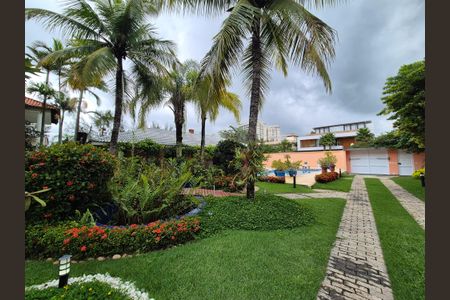 Casa de condomínio para alugar com 1000m², 5 quartos e 4 vagas