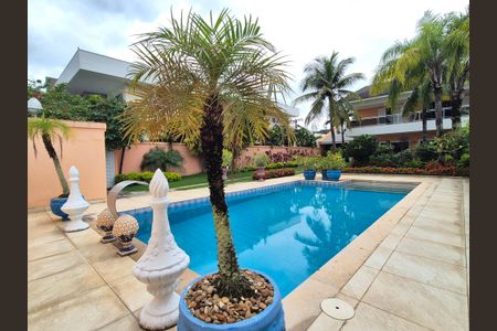 Casa de condomínio para alugar com 1000m², 5 quartos e 4 vagas